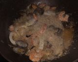 Foto del paso 6 de la receta: Paella de marisco