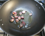 Foto del paso 1 de la receta: Conejo al ajillo