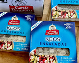 Foto del paso 1 de la receta: Ensalada de endivias rojas, remolacha, aguacate y queso Keos