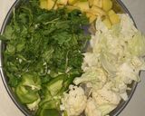 Spinach and Mix Vegetable Soup रेसिपी चरण 2 फोटो