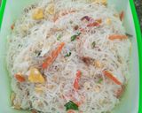 Foto langkah ke 15 dari resep Bihun Goreng Telur Wortel.