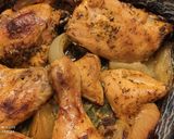 Sült csirke 🐔 husi hagymával és almával! 🙂 recept fázis 4 fotója