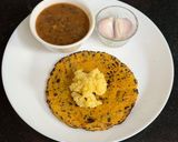 A picture of step 6 of Soft Makai Rotla Loaded With Veggies (Serve With Green Garlic Chutney & jaggery).