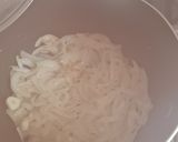 Foto del paso 1 de la receta: Fideos tricolor con crema de cebolla "one pot"