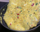 Foto del paso 7 de la receta: Tortilla de verduras y anchoas