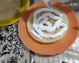 A picture of step 7 of Easy Cornstarch Cake.
