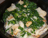 Foto del paso 4 de la receta: Patatas con espinacas y bacalao