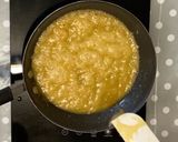 A picture of step 5 of Apple Pie.