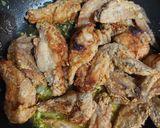Foto langkah ke 4 dari resep Lemon pepper chicken wings.