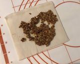 Une image de l'étape 1 de Feuilletés apéritif « escargots » au jambon blanc et moutarde à l ancienne.