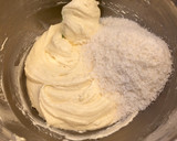 Foto del paso 8 de la receta: Muffins de coco y Dulce de leche