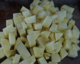 Foto langkah ke 1 dari resep Potato Schotel.