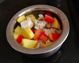 A picture of step 1 of Gobhi Gajar Aloo Sabji.