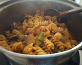 A picture of step 4 of Meditrian pasta Fritatta.
