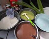 Foto langkah ke 4 dari resep Lapis coklat pandan kenari.