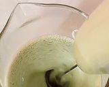 Foto langkah ke 2 dari resep Kyoto Strawberry Matcha.