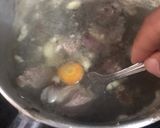 Foto langkah ke 2 dari resep Air Kaldu Sapi dan Blansir Daging.