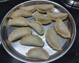 તીખા ઘુઘરા(Spicy Ghughra recipe in Gujarati) રેસીપી સ્ટેપ8ફોટો