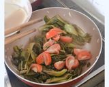 Hình bước làm 4 của món Lòng xào dưa chua