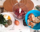 Tejszínes karalábéleves májgaluskával recept fázis 2 fotója