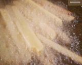 รูปขั้นตอนการทำที่ 3 ของ 🥔มันฝรั่งทอด​(สูตรโฮมเมด)​🍟