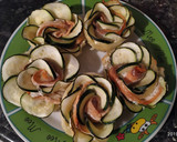 Foto del paso 8 de la receta: Flores de calabacín, salmón y queso