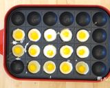 A picture of step 3 of Fried Quail Eggs☆ street food.