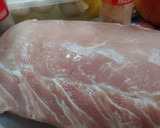 Foto del paso 2 de la receta: Redondo de lomo en soja ajioji con champiñón y verduras