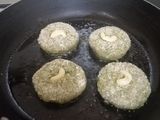 સ્ટફડ હરાભરા કબાબ (Stuffed Hara Bhara Kebab Recipe In Gujarati)