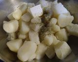 Foto del paso 2 de la receta: Papa rellena de carne🌺