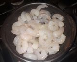 Foto del paso 2 de la receta: Camarones al pil pil 🥣