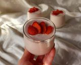 Foto del paso 9 de la receta: 🍓Petit suisse con frutillas frescas, yogur, queso blanco y crema 🍓