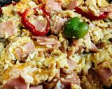 Foto del paso 3 de la receta: HUEVOS,🌶️Pimientitos Y🐽Jamón York...!
