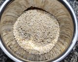 Foto del paso 1 de la receta: Galletitas de avena con crema de maní y nueces sin gluten sin azúcar