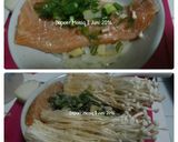Foto langkah ke 3 dari resep 18.Tim Salmon dan Jamur Enoki, Sehat, Super Lezat, Cepat Buatnya.