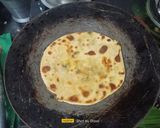 A picture of step 10 of Stuffed Radish Paratha (Stuffed Mooli Paratha).