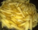 A picture of step 1 of Chips, scrambled eggs and Fresh orange juice.
