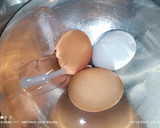 Foto del paso 4 de la receta: Col con patatas, huevo Mollet y refrito de ajos