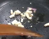 A picture of step 3 of Pad Thai with Shrimp.