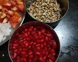 अनार मोठ स्प्राउट सलाद Anar MothSproutsSalad रेसिपी चरण 1 फोटो