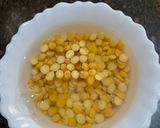 A picture of step 1 of Papaya and Chana Dal quick curry.