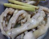 Hình bước làm 1 của món Chân gà rim nước tương