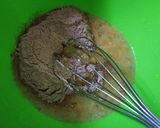 Foto langkah ke 4 dari resep Eggless Choco Banana Moist Cake.