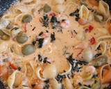 Foto del paso 5 de la receta: Pasta con gambón medio improvisada 🦐