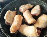 Foto del paso 2 de la receta: Pechuga de pavo con pimientos