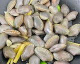 九層塔炒海瓜子的食譜步驟2照片