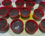 Foto langkah ke 3 dari resep Brownies kukus mini.