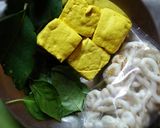 Foto langkah ke 1 dari resep Botok Tahu Kerupuk.