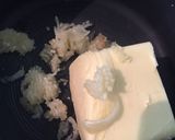 A picture of step 3 of Garlic steak foils.