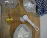 Foto langkah ke 1 dari resep Homemade Simple Wonton Wrappers Alias Kulit Pangsit Sederhana.